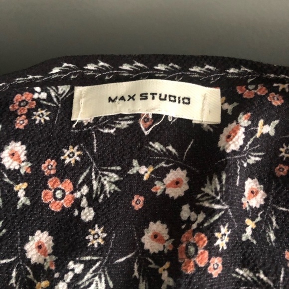𝅺MAX Studio‎ black Floral ruffled wrap mini dress size small - Picture 4 of 11